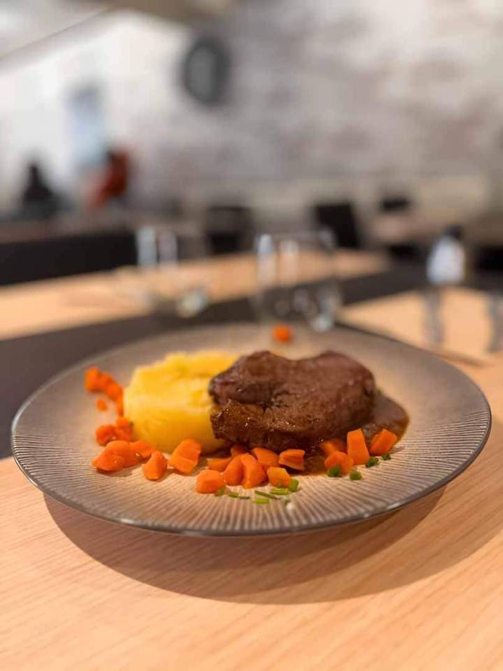 Plat de viande Messimy